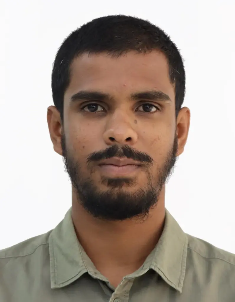 Yanis - Reservation and Marketing Manager